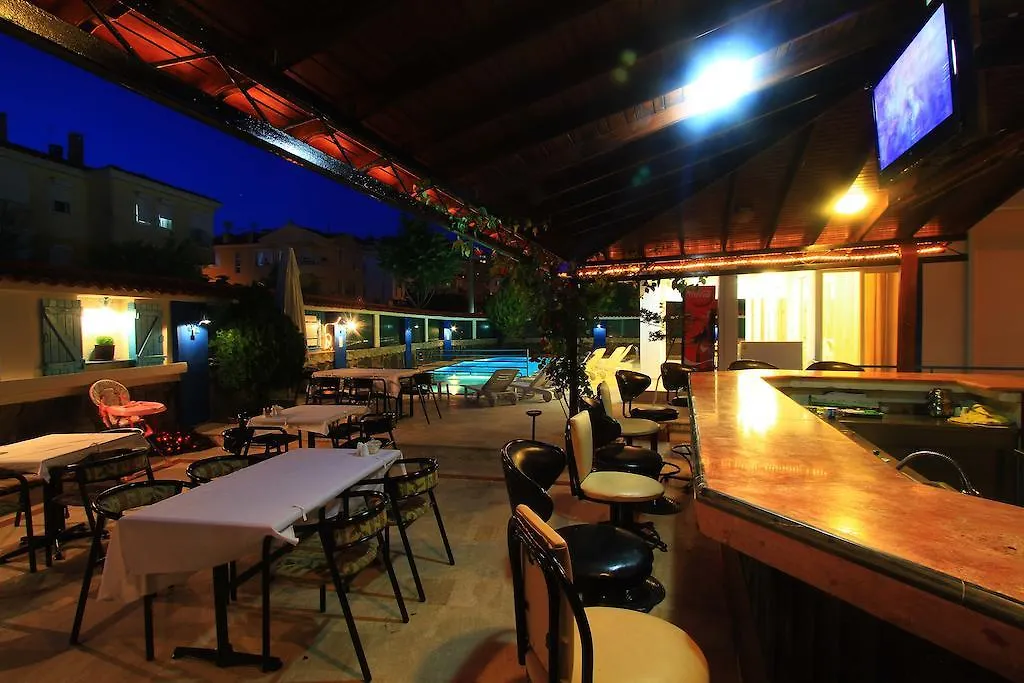 Marigold Otel Cesme Hostel
