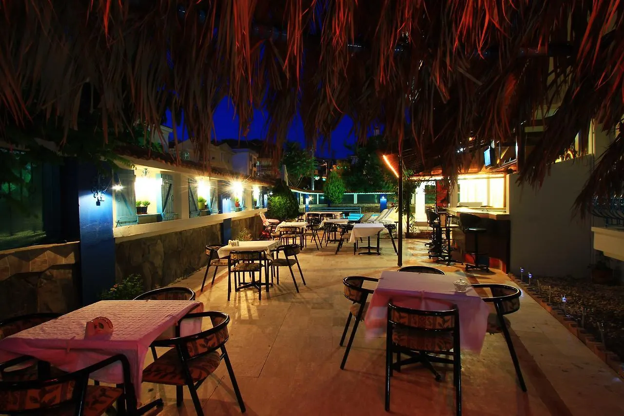 Marigold Otel Cesme Hostel